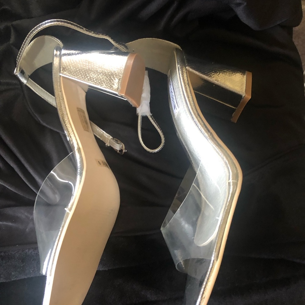 Sandals - Picture 2 of 3